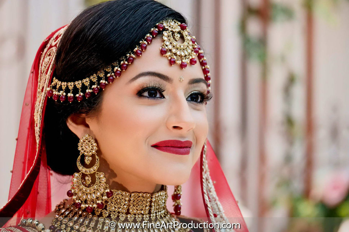 Indian bride portrait — Indian wedding photography by Fine Art Production